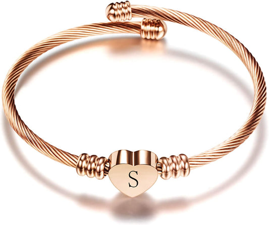 "Personalized Rose Gold Heart Initial Bracelet - the Perfect Birthday Gift for Women and Girls"